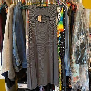 AE Soft & Sexy Black & White Striped Keyhole Dress